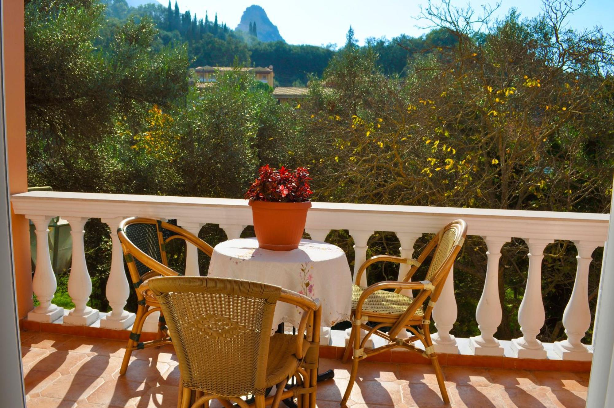 Appartamento House Letta In Agios Gordios In A Very Quiet Location